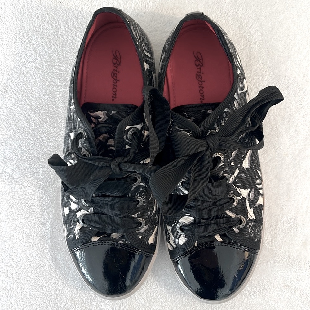 Brighton Black & Cream "Sketch" Floral Lace Sneakers with Patent Leather EUC - Picture 2 of 10